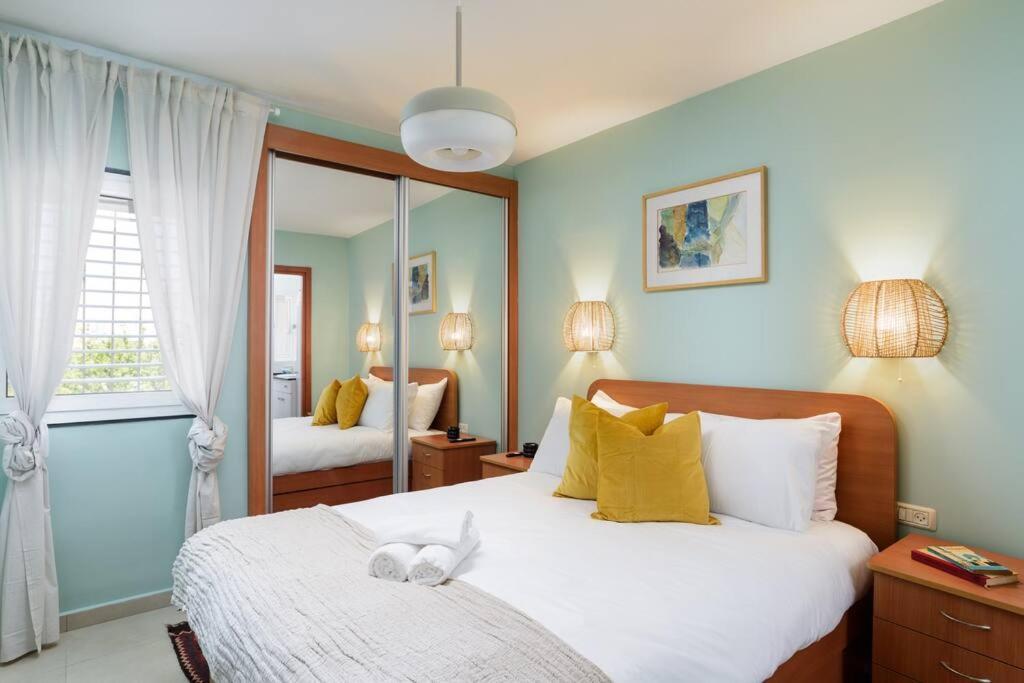 Apartamento Neta's Gem With Bomb Shelter In Tel Aviv