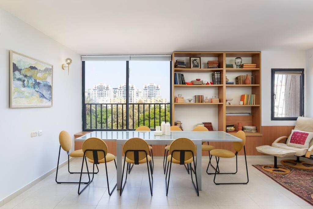 Neta's Gem With Bomb Shelter In Apartamento Tel Aviv